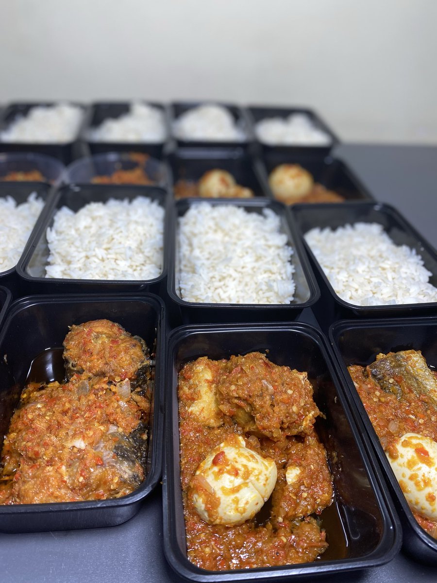 dishlafrique's tweet photo. Looking a reliable caterer to handle your corporate lunch, get togethers, weddings, etc, look no further 🤗 dishlafrique is your right plug. Our meals are deliciously made and no quality was compromised.

We are available to take your orders ✨🚀
#fypシ゚viralシ #dishlafrique https://t.co/Iy2Unxs6Ym