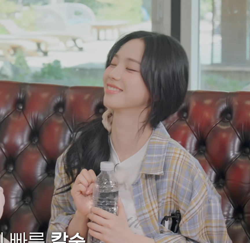 pumkinzeeup's tweet photo. 지금 애가 이정도로 여자를 좋아하잖아 https://t.co/91ZzWE6cso