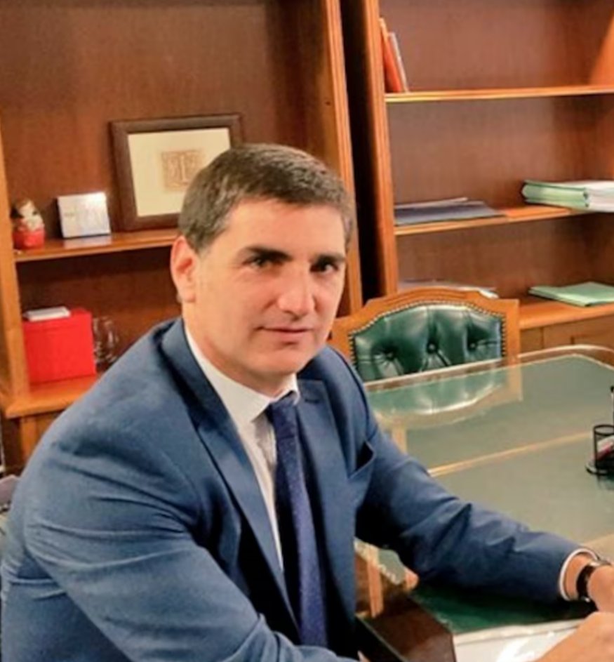 AlberCarp4's tweet photo. INCREÍBLE..!
LOS JUECES; ROBERTO LEMOS ARIAS Y  CARLOS VALLEFIN, ORDENARON A ALEJANDRA MONTEOLIVA A NO REPRIMIR, DISPERSAR y HOSTIGAR A QUIENES CORTEN EL PUENTE PUEYRREDÓN, DURANTE LA JORNADA POR DARIO Y MAXI SANTILLAN.
BELLIBONI Y EL POLO OBRERO HACEN UN CORTE, APROVECHAN LA CAUTELAR PARA HACER RECLAMOS Y DE PASO JODEN A LOS LABURANTES, SE RIEN EN SUS CARAS