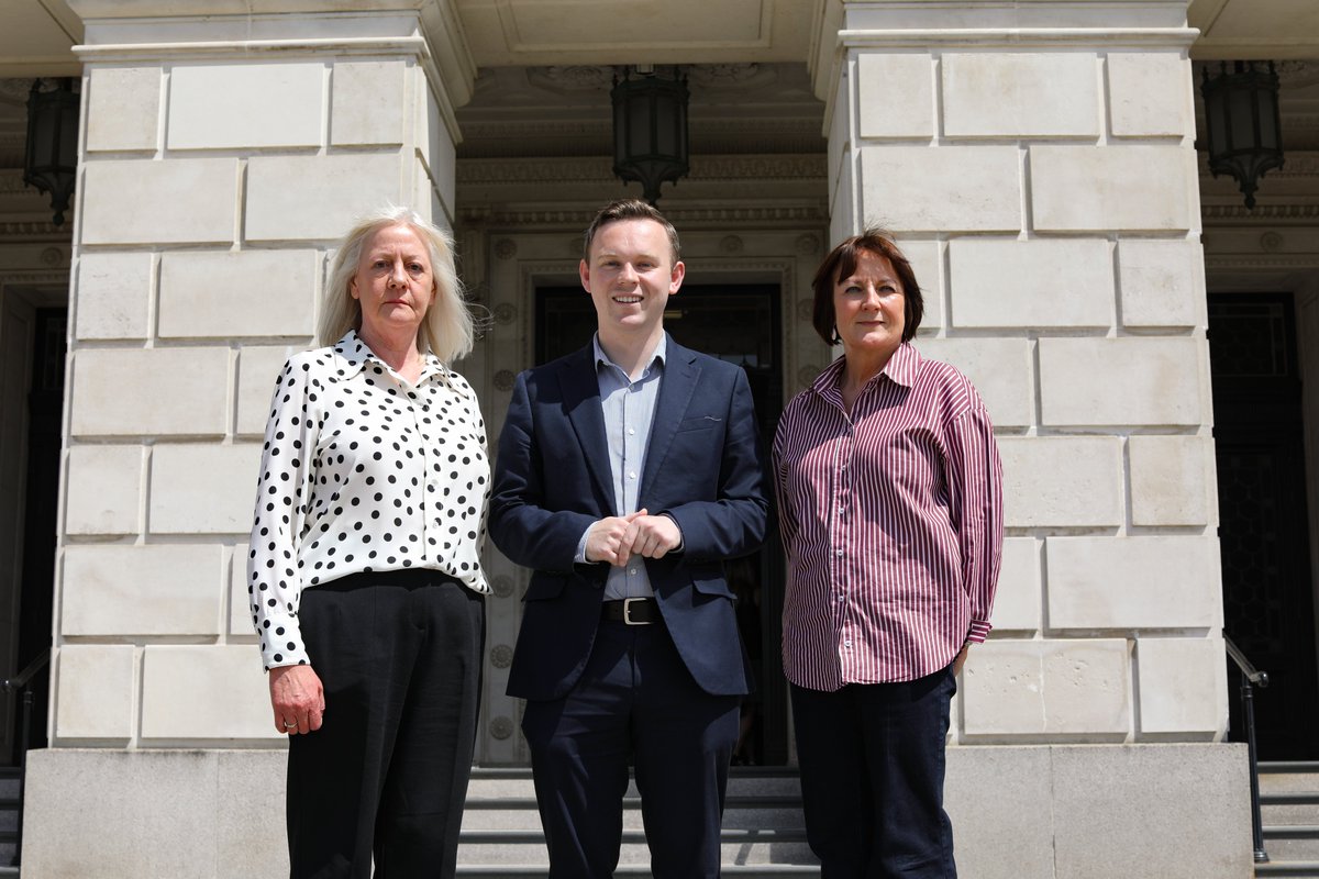 nipsa's tweet photo. 🚨 NI Budget &amp; Pay Update 🚨

This week, NIPSA leaders met Eóin Tennyson MLA to demand a better budget &amp; fair pay.

Pay awards due 1 April are still delayed due to no agreed NI budget, putting pressure on services &amp; workers. 

👉https://t.co/FY8H6ZNnYj

#NIPSA #PayAwards #Budget https://t.co/S27JVnPL3R