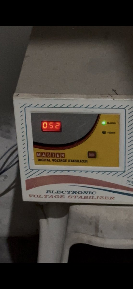 pranshulism's tweet photo. Trying to file a CGRF complaint for 6 years of severe low voltage (70V) in 40°C heat. Portal crashed at payment step. Token: 19045aa5-cf5d-4cc1-b18a-b6b5b53ec28a. How do citizens get justice when the system is broken? @UPPCLLKO @aksharmaBharat https://t.co/JoeFu8RgHa
