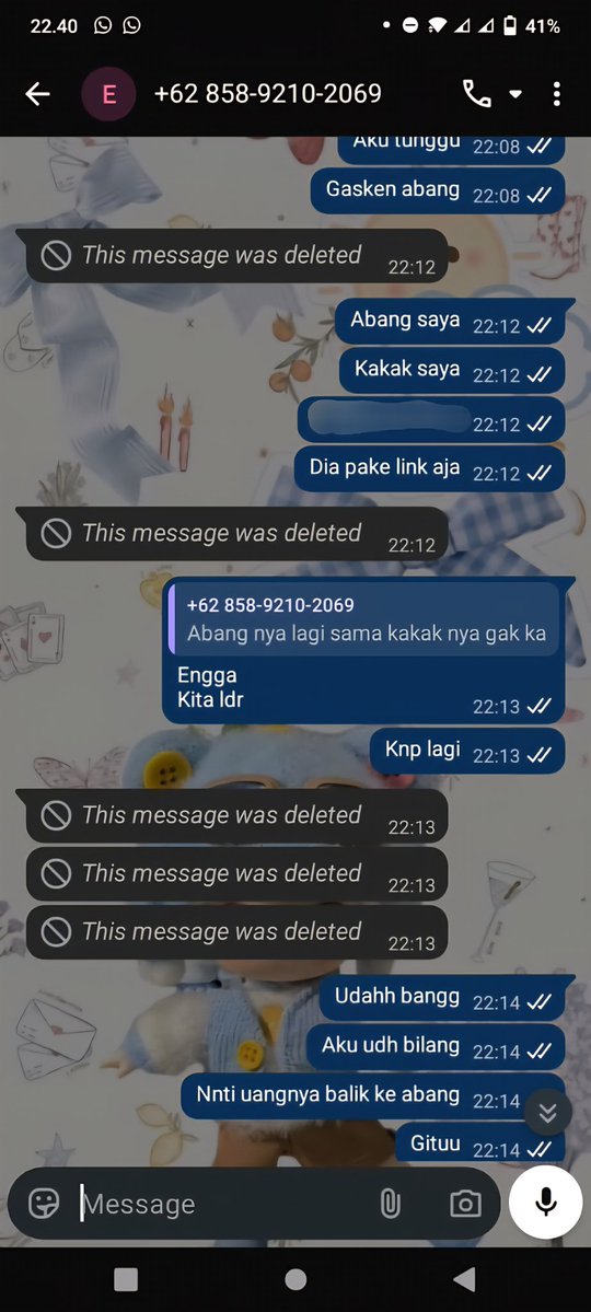 icaalalalk's tweet photo. kakak-kakak yang sedang lelah bisa luapin ke orang ini ya.. aku lagi bantu temen yang ditipu 1jt, tolong chat dan minta balikin.. kronologinya gini https://t.co/UoeUYd6yNH