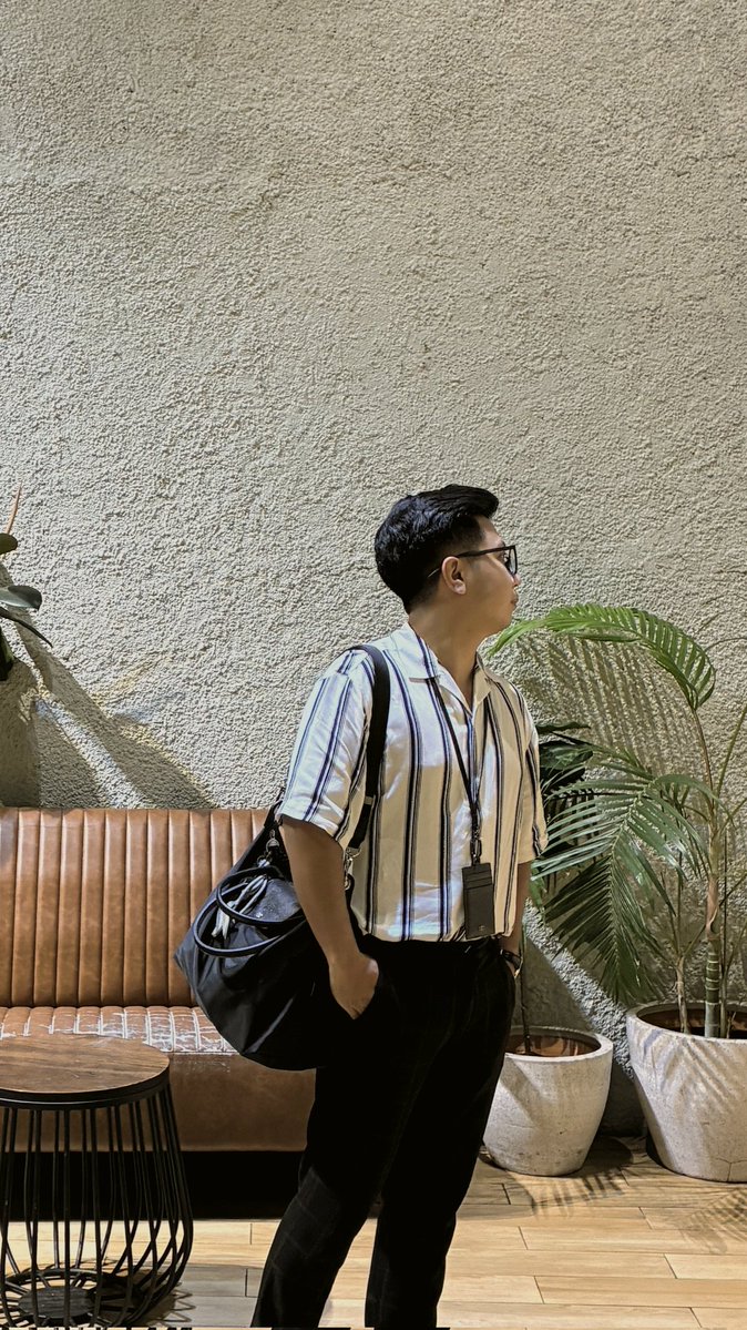 khelsatr's tweet photo. P! adu OOTD ngantor

Uda di fase apa aja asal ngambil di lemari; kemeja atau kaosan juga jadi lah https://t.co/rJlAswhUM6