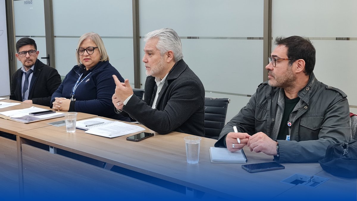 anefchile's tweet photo. La #ANEF acompañó a la #ANFSML en una reunión con el subsecretario de Justicia para exigir participación vinculante en la mesa sobre el sistema de turnos del Servicio Médico Legal y resguardar los derechos de 186 funcionarias y funcionarios ante posibles perjuicios económicos. https://t.co/u78aYp0XRm