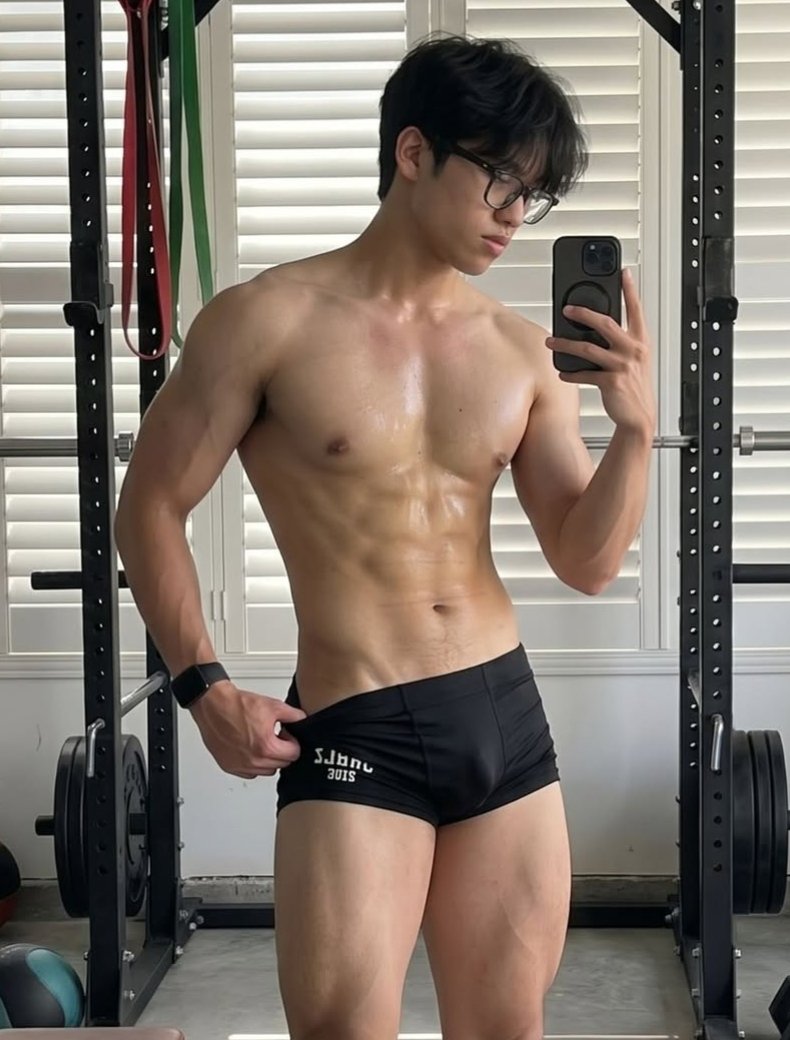 ejaisingig's tweet photo. ไอ้แว่นน ไอ้แว่นนนน https://t.co/JjXBEPY8MV