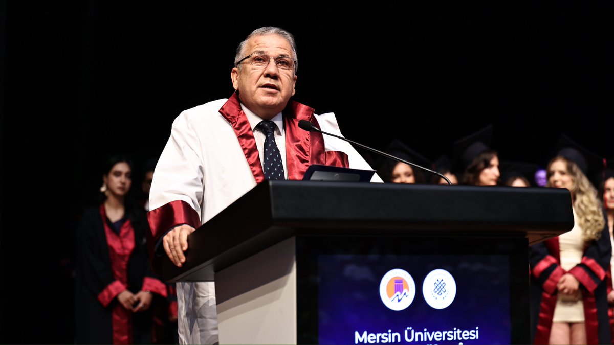 meukurumsal's tweet photo. Tıp Fakültemizde Gurur ve Coşku Bir Arada: 253 Genç Hekimimizi Sağlık Ordusuna Uğurladık 🎓👏🏼

Törende mezunlarımıza seslenen Rektörümüz @profdrerolyasar, “Meslek hayatınız boyunca; aklınızdan bilimi, kalbinizden vicdanı, dilinizden şefkati asla eksik etmeyin. Gittiğiniz her yerde, dokunduğunuz her canda Mersin Üniversitesinin adını ve değerlerini en güzel şekilde temsil edeceğinize olan inancım tamdır.” dedi.

Detaylar 🔗 https://t.co/TEEPIS1Bn3

#MersinÜniversitesi