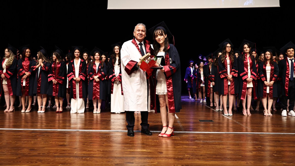 meukurumsal's tweet photo. 🎓📸 https://t.co/Nz2lc4kDq4