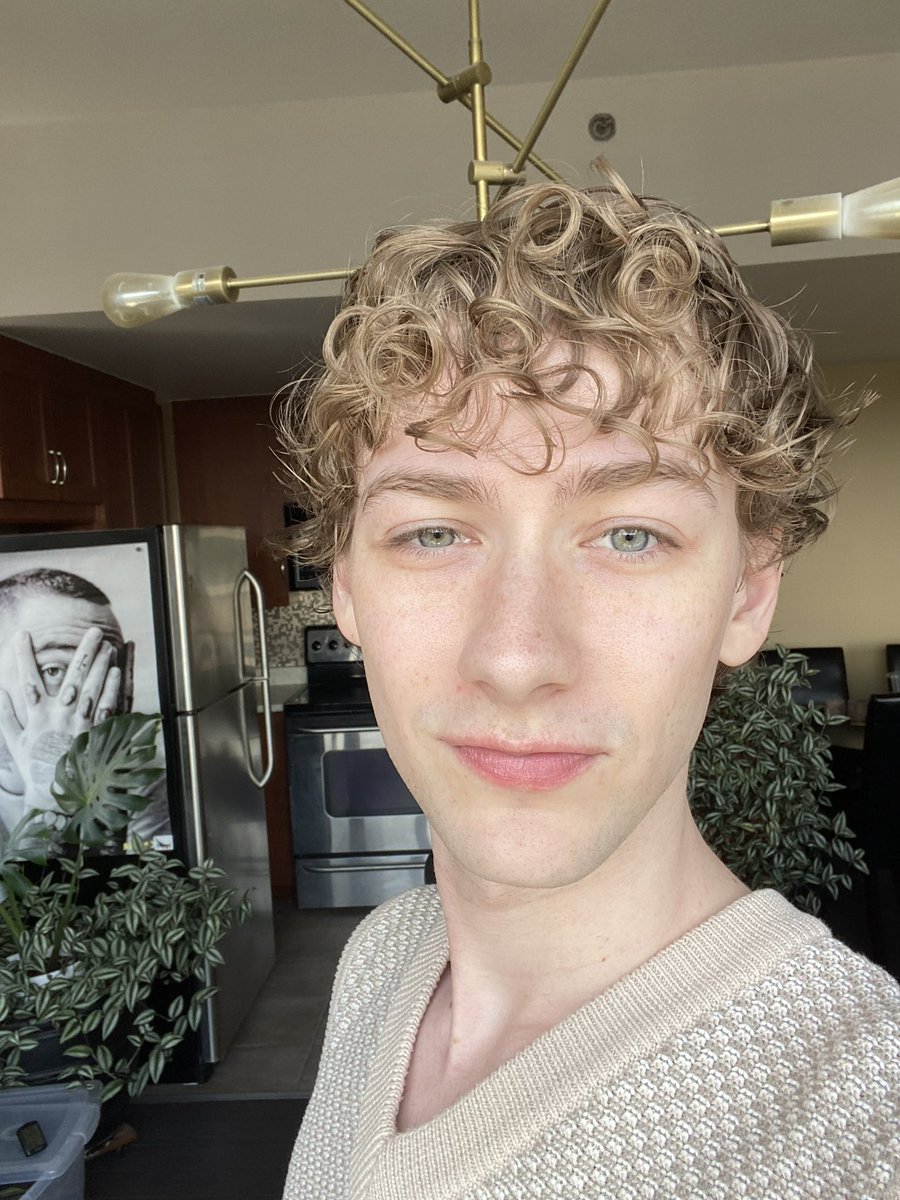 babycale's tweet photo. hiiii https://t.co/X1ZA2qB2QZ