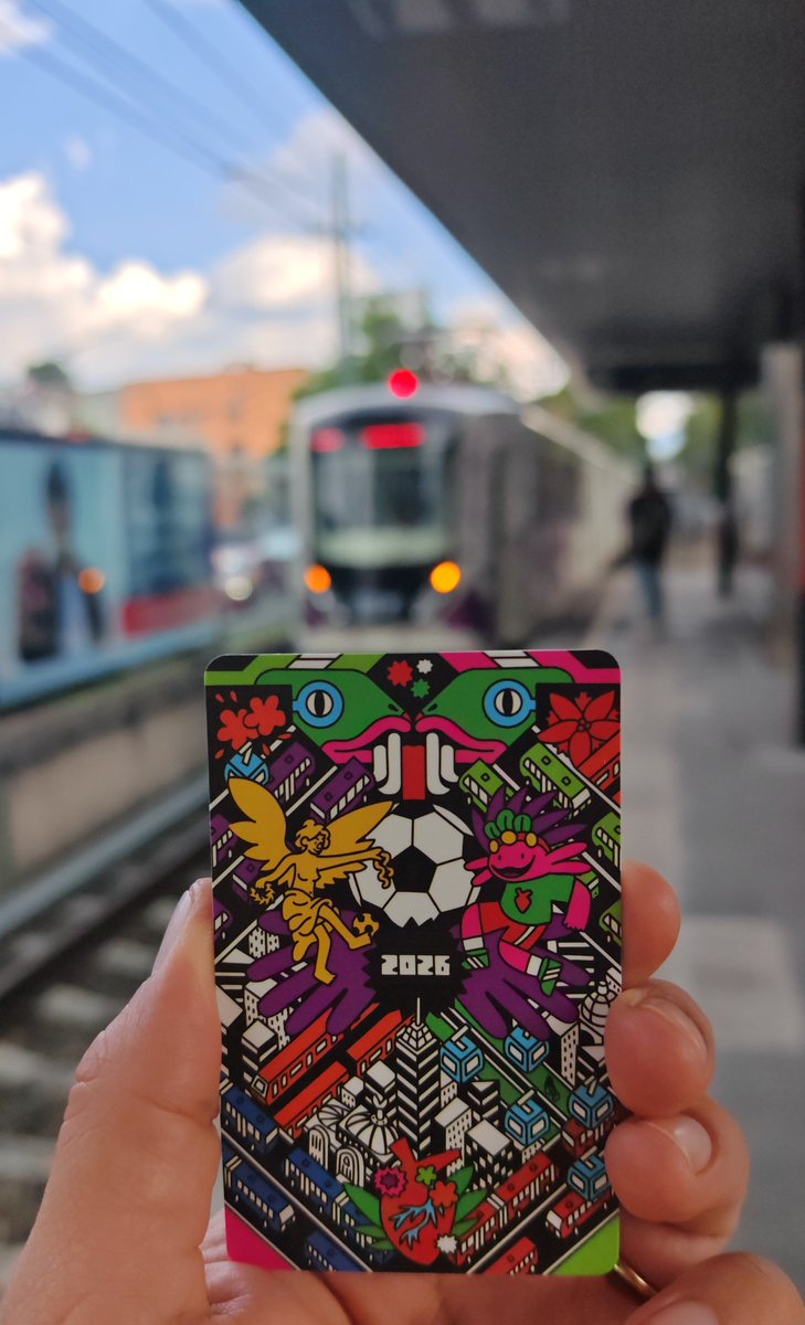 caminalex's tweet photo. La verdad, si esta equis la única tarjeta conmemorativa que se ha emitido esta década.

Pero se logró, aunque poco a poco se vaya perdiendo la identidad de la Movilidad Integrada. 😕.

Estuve en Tren Ligero Xotepingo en Coyoacán - CDMX https://t.co/pCjGyEe024