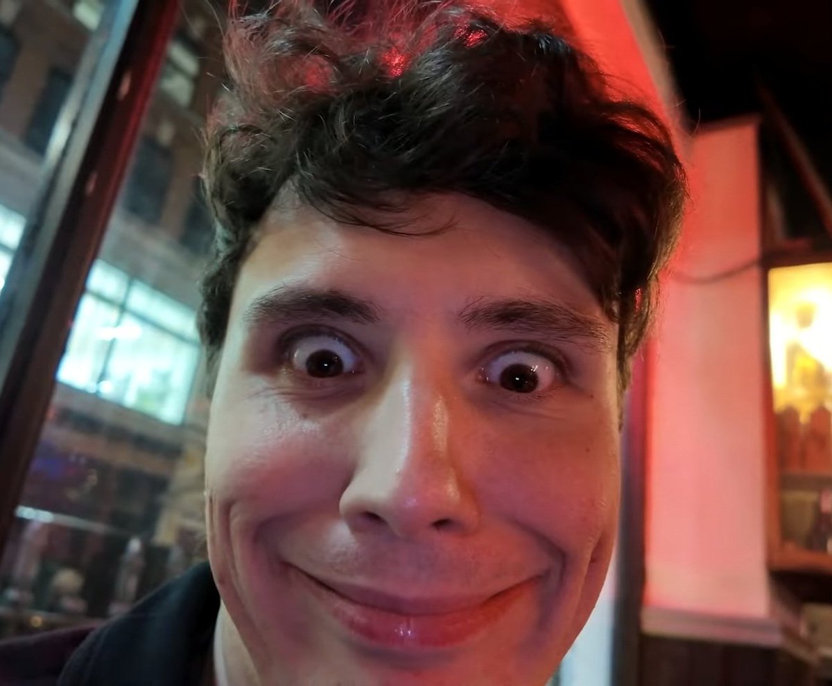 Clowningun's tweet photo. NO WAY DAN AND PHIL IM COMING https://t.co/0tvVCjKfjl