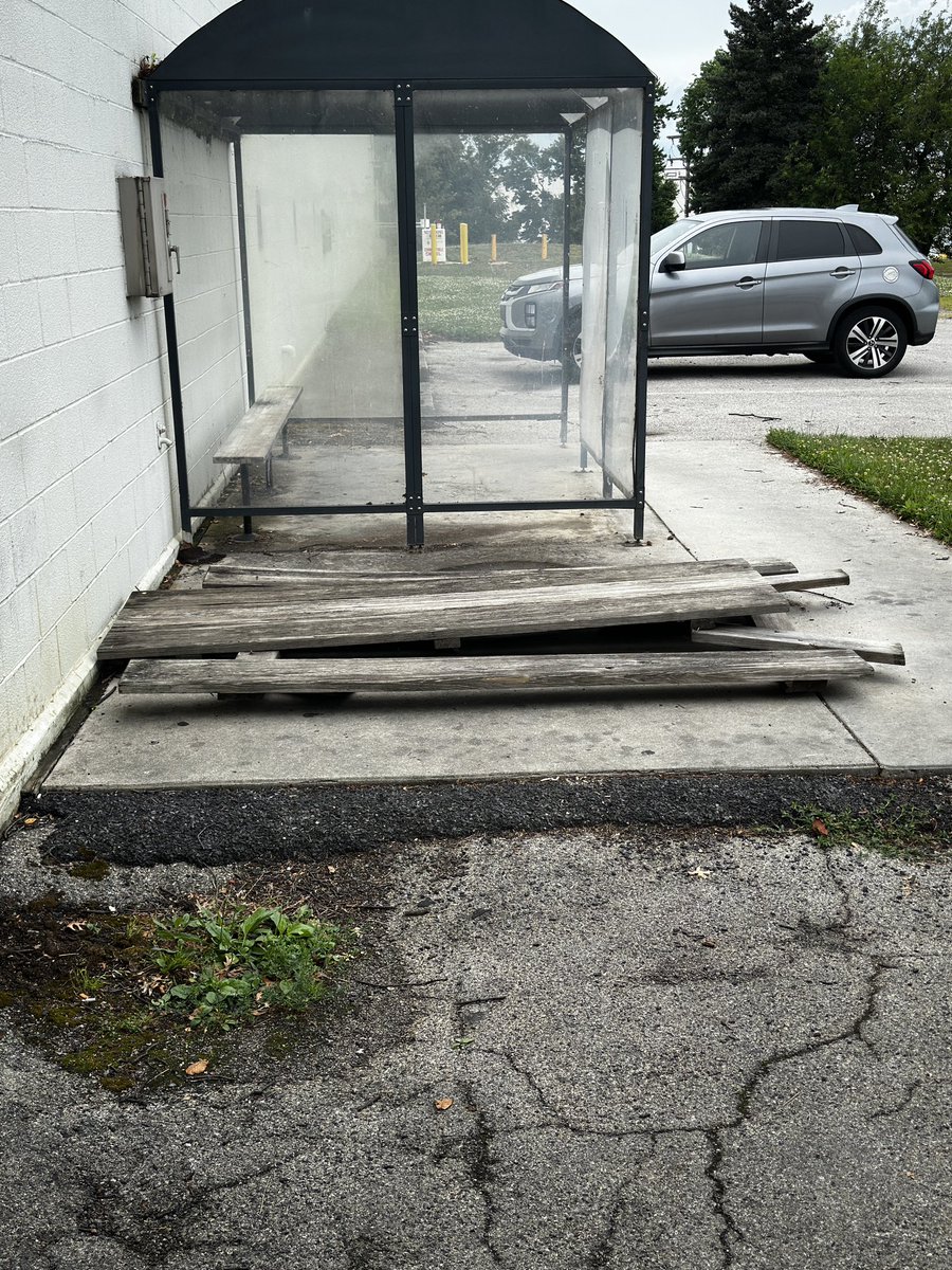 feverqqq's tweet photo. Alright which one of you big back bitches broke my goddamn picnic table outside https://t.co/Si7OOdYCfY
