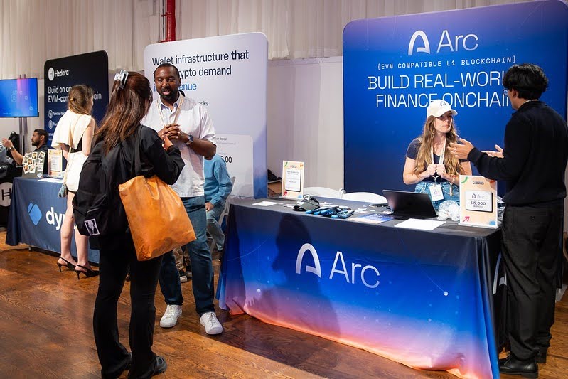 Arc tweet media