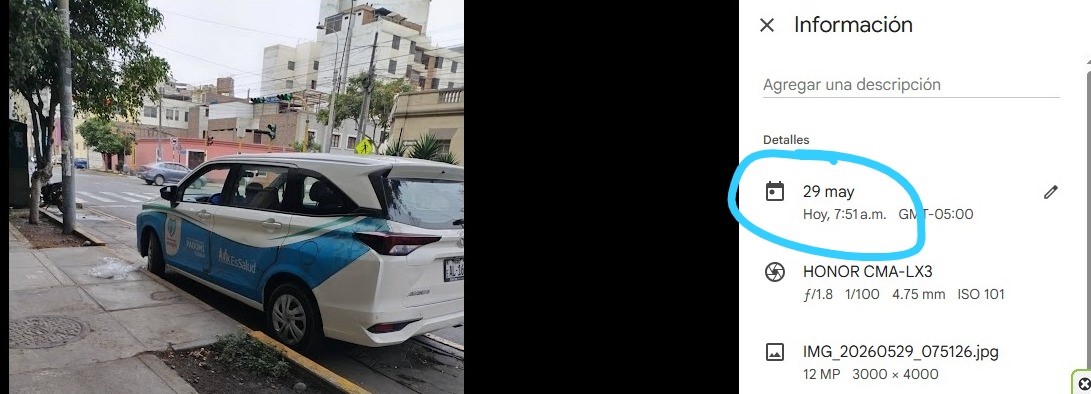 julia82182's tweet photo. #EsSalud En la esq. de José Galvez y Mariano Carranza se ve con frecuencia a los médicos, enfermeras y personal asistencial del PADOMI, tomando desayuno en horas de labor, haciendo uso de vehículos destinados a la atención domiciliaria de los asegurados.#BetoASaber #rpp https://t.co/dDHW6EptHB