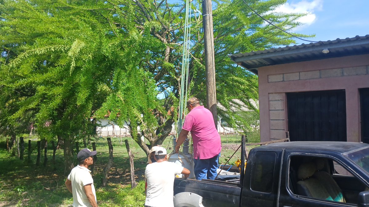 CJCA85's tweet photo. Electrificacion de pozo preforado https://t.co/zrIRyOmEE0