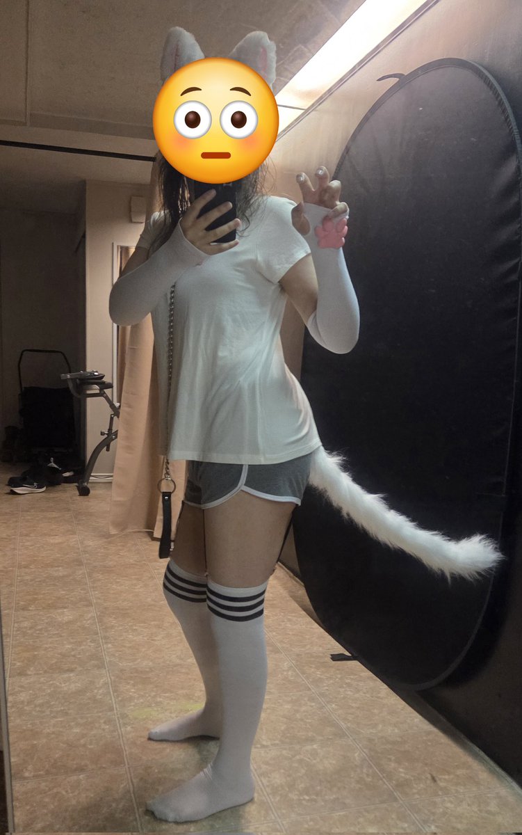 Snapples_VT's tweet photo. Femboy friday/Muzzled fit!!

#femboy #twink https://t.co/05ZyJQf1FW