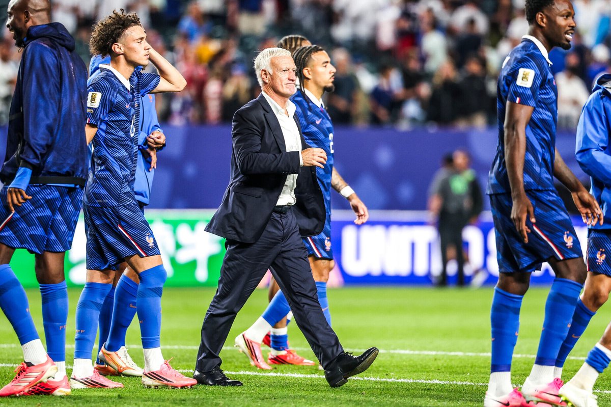 leparisiensport's tweet photo. Coupe du monde : la mauvaise habitude des Bleus lors du troisième match de poules
➡️ https://t.co/b7da1xuANM https://t.co/lW1lo8tC9Z