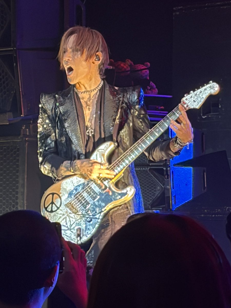 remig4l5's tweet photo. 久しぶりの大宮。
10年ぶりでしょうか…
某カフェ（飲み屋）で出会ったSLAVEさんたちの出会いがあったから、今があります！！
10年の間、色々あったけど、変わらず声かけてもらえて嬉しいです☺️
私にとってはお兄さん、お姉さんの存在。
これからもよろしくお願いします🥺
#LUNAPIC https://t.co/xtF2CC0X32