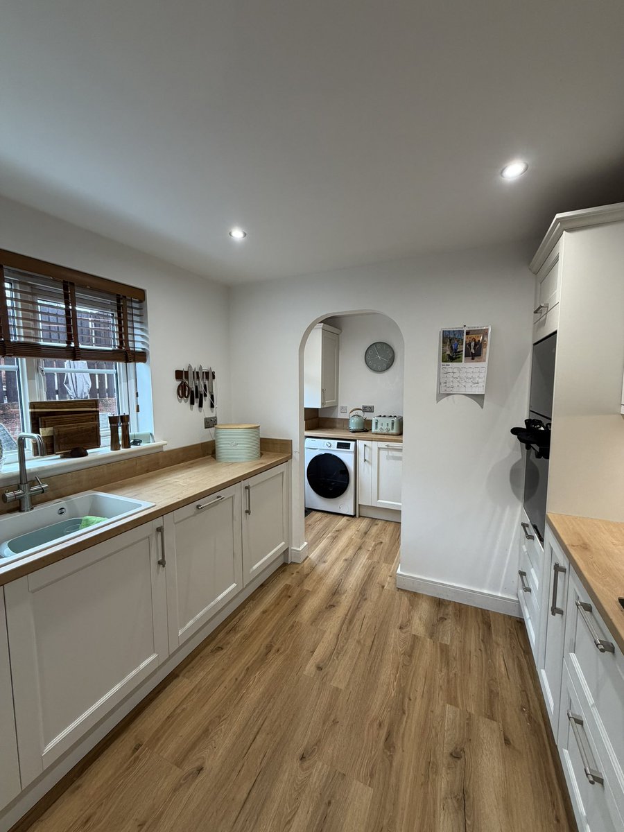glasgowjoinery's tweet photo. Another to add to the list and another very happy customer 👌 https://t.co/plSBis0rrE