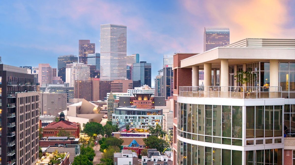ValDostalek's tweet photo. Modern living meets timeless design.

Acoma Apartments redefines urban living in Denver's Golden Triangle with striking architecture, thoughtfully designed interiors, and resort-style amenities—all framed by breathtaking city and mountain views.

Every successful project is the result of an incredible collaboration between visionary architects, talented interior designers, dedicated builders, committed property managers, and creative partners who bring the story to life.

Project Team

Architect: Page Southerland

Developer: The Hanover Corporation

Builder: Hanover Construction Division

Property Management: Legacy Partners

Civil/Site Engineer: Kimley-Horn

Photography: Dostalek Studio | Val Dostalek
Great design is never the work of one person—it's the result of a team committed to creating exceptional places to live.

#AcomaApartments #DenverArchitecture #MultifamilyDesign #ArchitecturePhotography #InteriorDesign #CommercialPhotography #LuxuryApartments #Denver #ArchitecturalPhotography #DostalekStudio #RealEstatePhotography