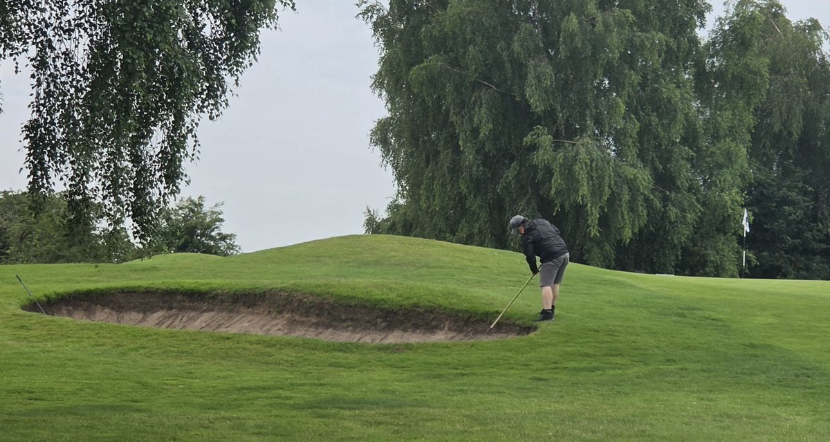 Falkirk_Greens's tweet photo. We have had someone join us this week for some work experience, Jack will be with us over the summer months so if you see him on the Course say hello  👍⛳️ https://t.co/mA3hAhdllJ