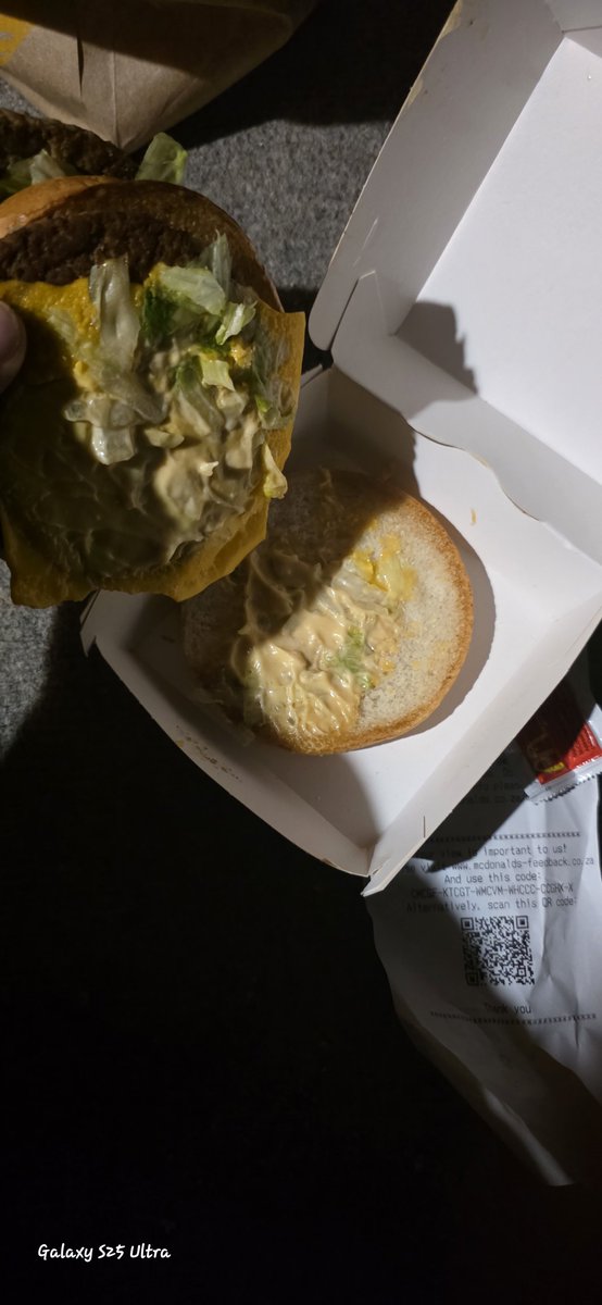 TumeloMarvel_IV's tweet photo. @McDonalds_SA  please do something I paid R114 for this meal??? For Dry burger??? Even regular big Mac is bigger  than  this one I got. https://t.co/4EWby3UAH1