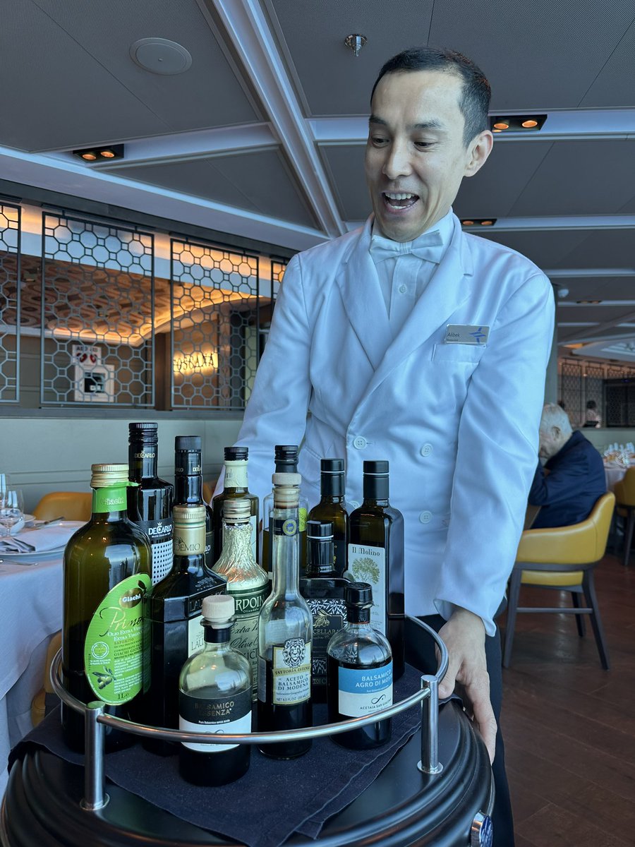 TCsarahbolton's tweet photo. Speciality dining in Italian restaurant “Toscana”.
@OceaniaCruises #OceaniaAllura @TCworldwide @life_at_tc #TCExperience @CLIAEurope #CLIAMaster #Awardwinningcruiseagent #CruiseExpert #Barcelona #AdultOnly #LuxuryCruise https://t.co/Pg1Kih507Q