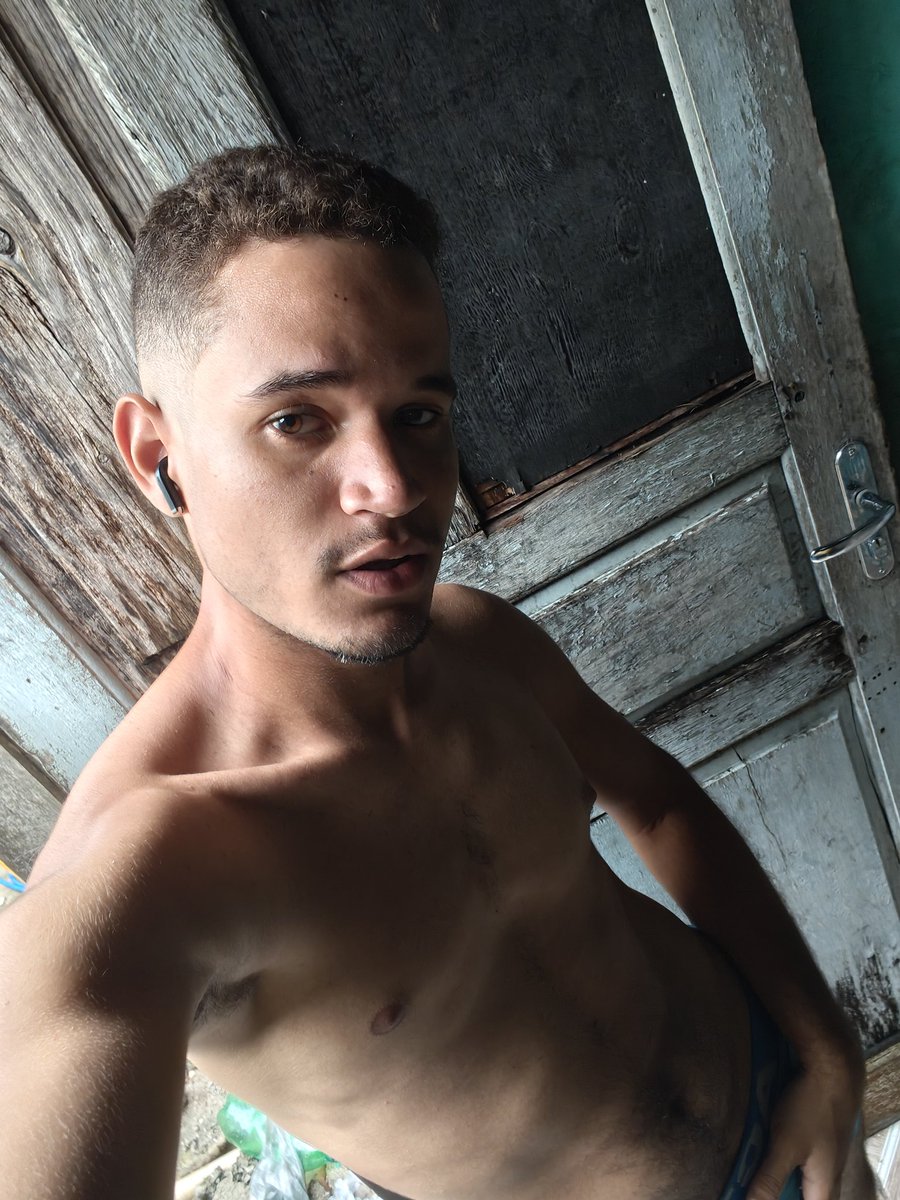 robinnweed's tweet photo. Com ou sem? https://t.co/4ziJDOauSH
