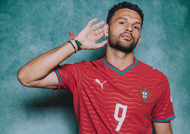 talkmilan1's tweet photo. Milan set to sign Gonçalo Ramos in deal worth €70m.

Exciting, big-money acquisition. Hopefully able to give us a prolific presence up front &amp; proves to be a crucial first signing for Ruben Amorim as he begins to stamp his mark on the squad &amp; mould it into his own.

🇵🇹🔴⚫️ https://t.co/YM4EaoQ76f