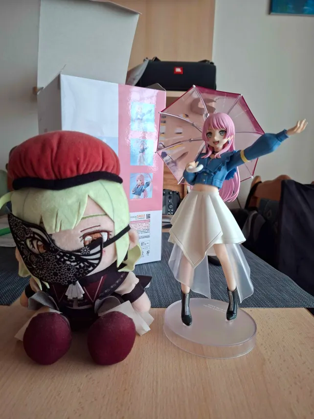 Sammy0962's tweet photo. My Anon fig arrived and oh my god its so huge 😭but the quality is so good too https://t.co/FEuJhB3MNM