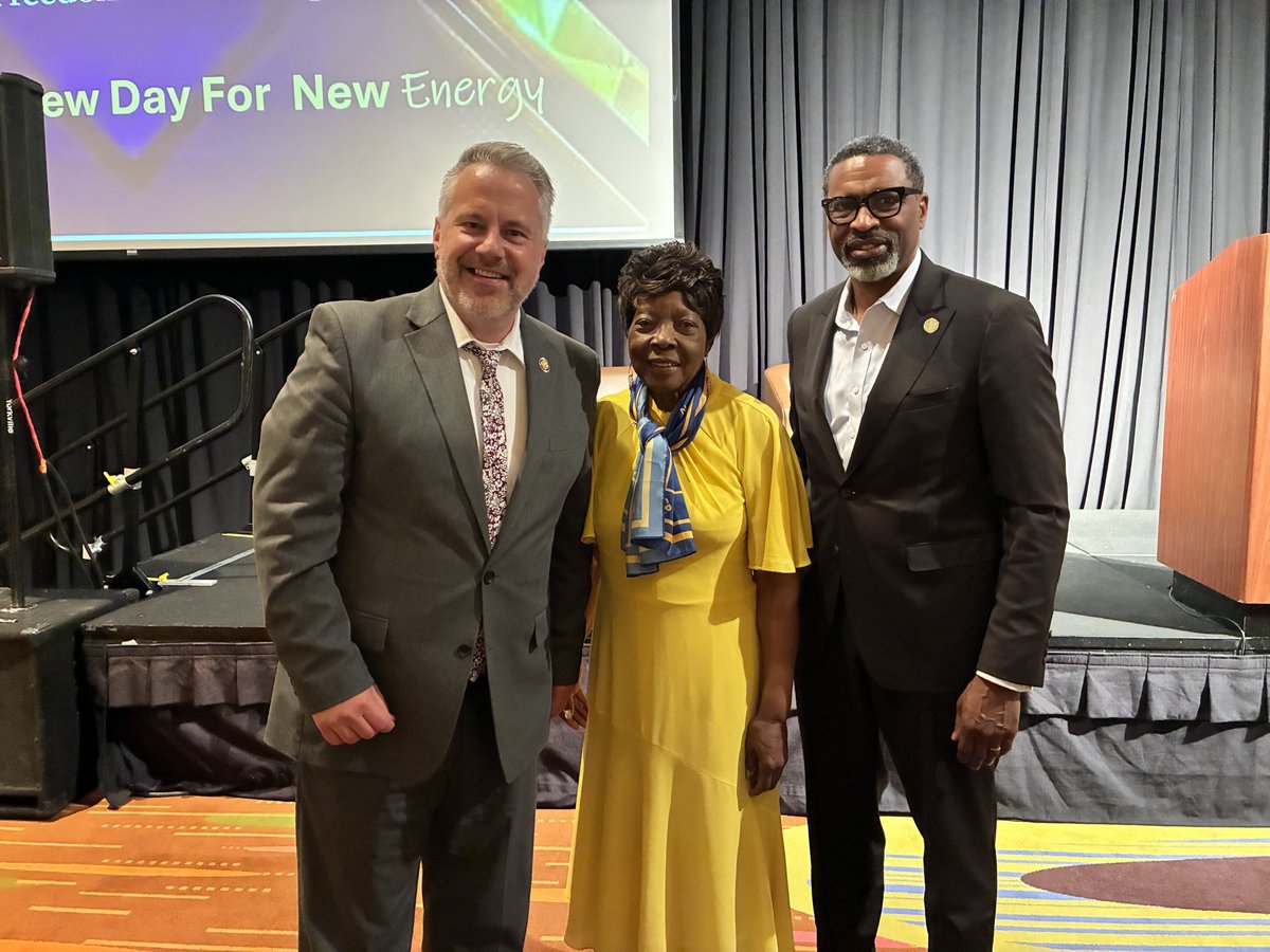 ERICSORENSEN's tweet photo. Proud to be in attendance with the Rock Island County NAACP at their Freedom Fund Banquet. Great to meet with NAACP National Director, Derrick Johnson, and hear his words on how we move past the division in our country today. https://t.co/1T7nnps47G
