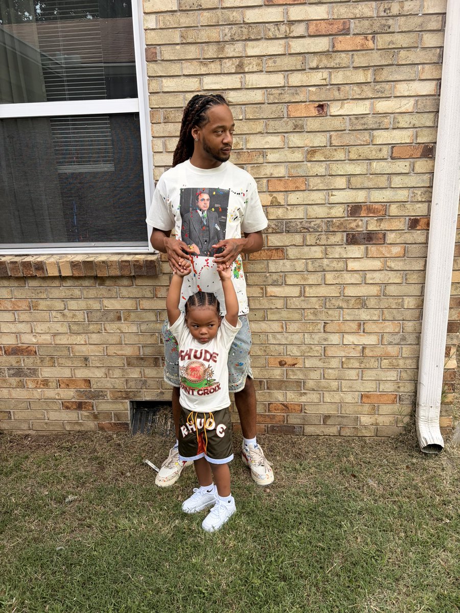 _feeziRedd's tweet photo. Blessed #teamdad https://t.co/8uMfgcBqkg