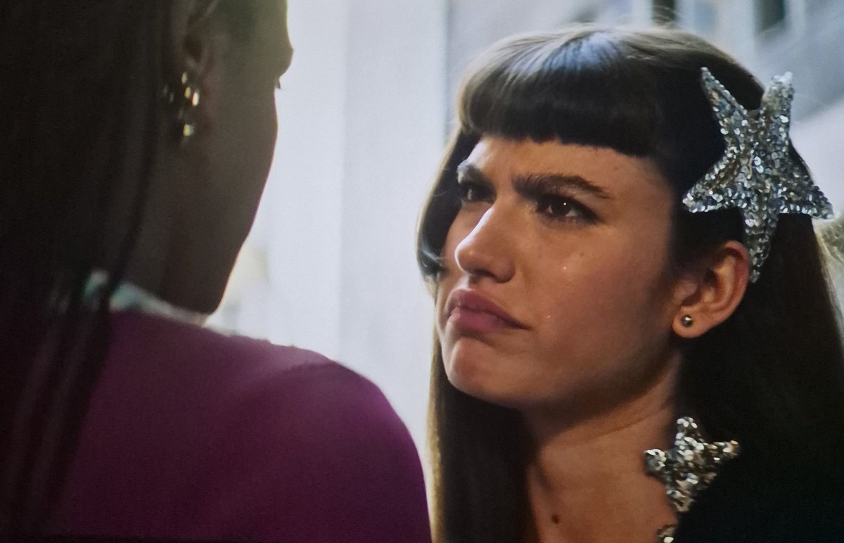 BridGabi's tweet photo. trago seu amor filme sáfico nacional fofíssimo a cada 2 segundos eu falava MEU DEUS FRANCHAELA VERSÃO BRUXAS BRASILEIRAS MODERNAS 😭 https://t.co/j9zsAd0ha7