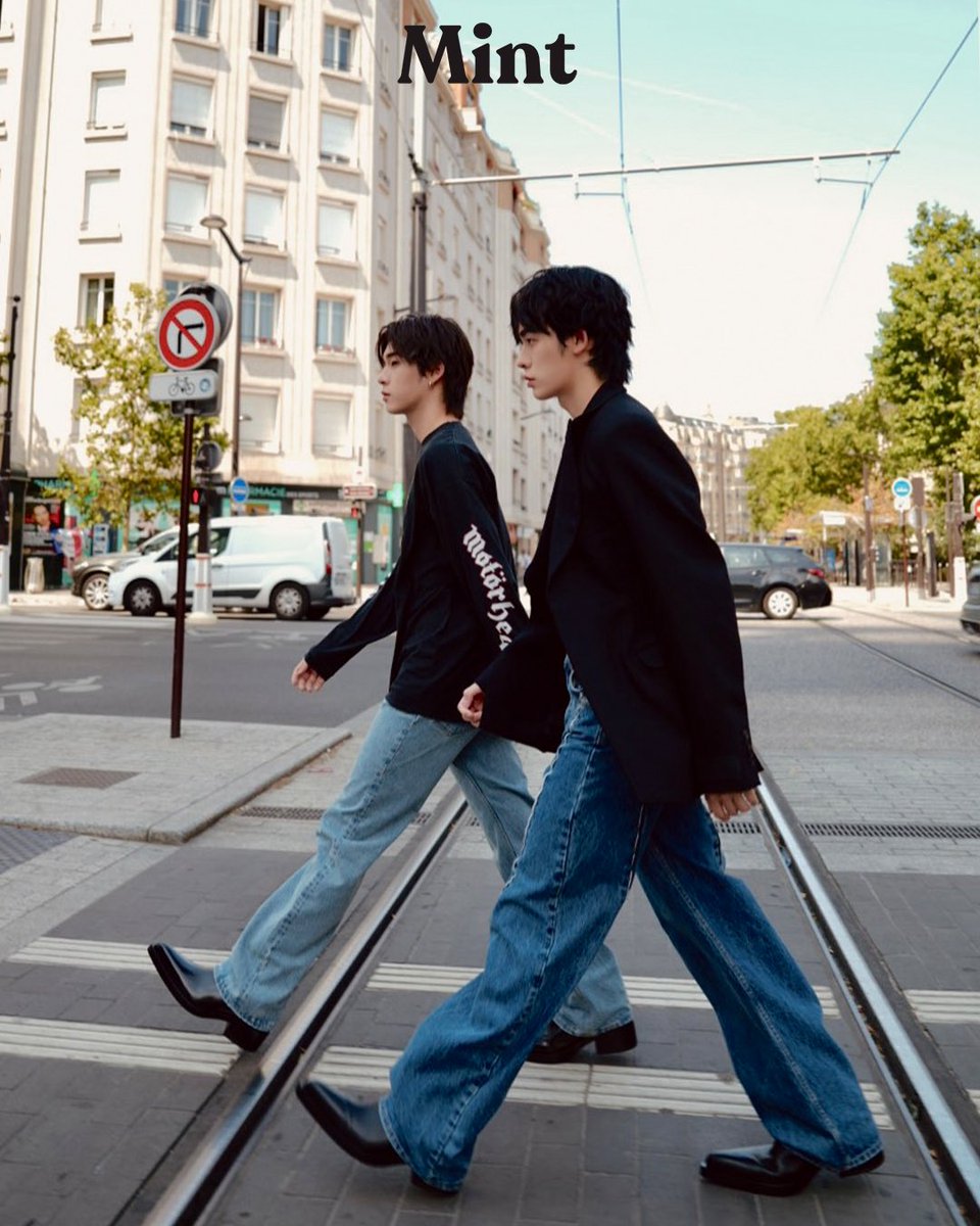 withyouwerebear's tweet photo. รูปนี้อิมแพคมาก นึกถึงวง The Breatles เลยอ่ะ ! 

TTP X VETEMENTS SS27
#VETEMENTSxTeeTeePor
#VETEMENTS
#PARISFASHIONWEEK
#twnpich #porsuppakarn https://t.co/SMqizfYVdE
