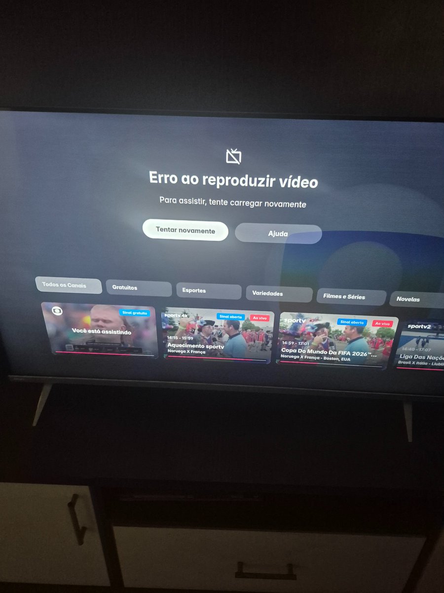 klaytonazevedo's tweet photo. A @globoplay  caiu. https://t.co/yIw0b0y9lU