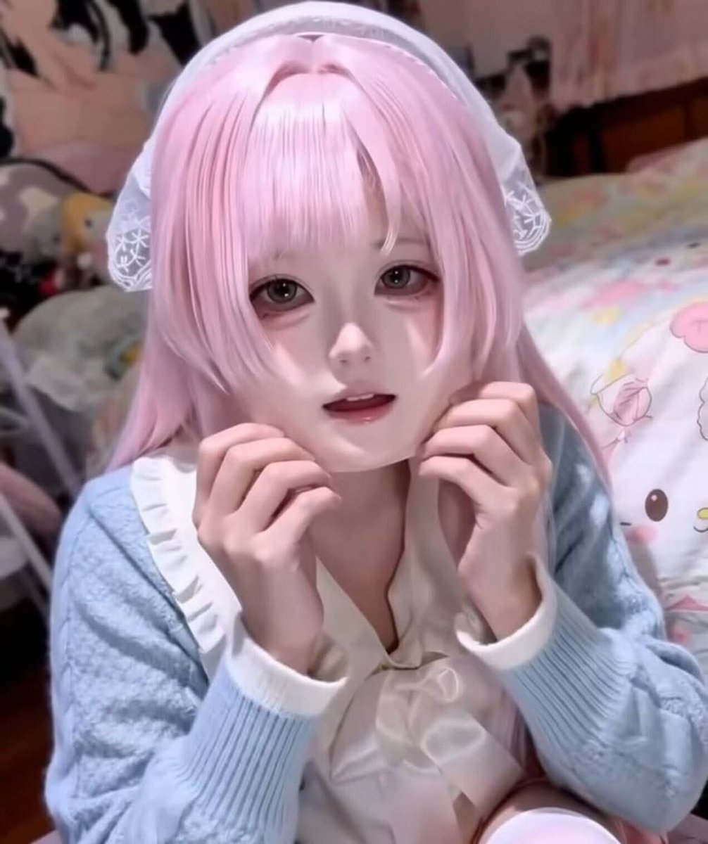 TopGyaru's tweet photo. What is this?! https://t.co/FITUQ92LQY