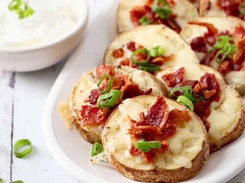 spicecanvas's tweet photo. Potato Skins: The Crispy, Cheesy Appetizer That Never Goes Out of Style
One of the reasons potato skins continue to be popular is their versatility. 
Visit for  full recipes: https://t.co/kBrT1Ga6rQ

#potatoskins #foodie #healthyfood #recipe #tasty https://t.co/qwKcZpBW1V