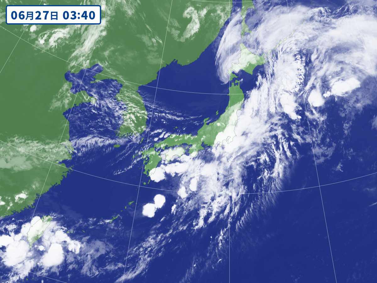 INRI1225's tweet photo. 台風消滅したから辻褄合わせに慌ててポコポコ雲を作っているの図 https://t.co/bDfHIvLkfv