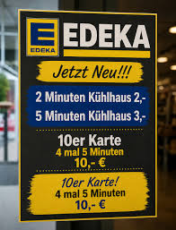 PeterSchwarz11's tweet photo. @RAin_Meusel Dies ist ein Aushang bei #EDEKA #Strese, der humorvoll "Kühlhaus-Aufenthalte" als Dienstleistung anbietet. https://t.co/otP6l0qQsc