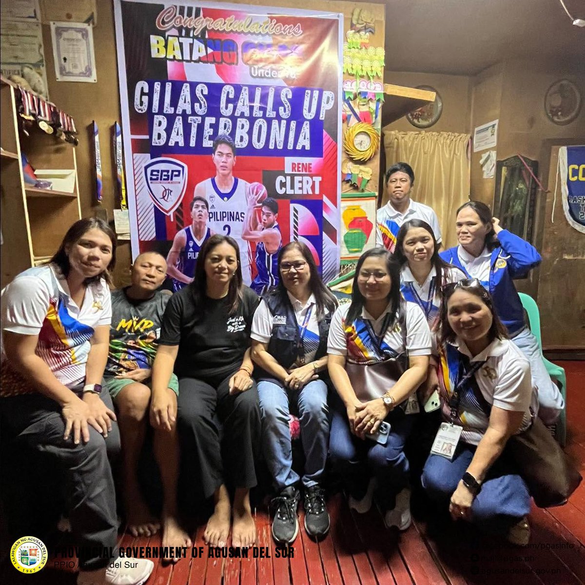 gmanews's tweet photo. P2.3-M CONDO UNIT, BINIGAY SA PAMILYA BATERBONIA

Nakatanggap ng condominium unit ang pamilya ng nasawing student-athlete na Rene Baterbonia nitong Biyernes, June 26.

"For over 20 years, the Baterbonia family lived in a modest ancestral home that was often flooded, forcing them to evacuate whenever heavy rains came," sinulat ng Provincial Government of Agusan del Sur sa official Facebook page nito.

"Through the generosity of the National Housing Authority, with the support of the Provincial Government of Agusan del Sur, Governor Santiago B. Cane Jr., the Local Government Unit of Talacogon, and other partners, the family received a condominium unit worth P2.266 million—a home that offers safety, stability, and a fresh start after years of living in a flood-prone area," dagdag nito. 

Photo courtesy: Provincial Government of Agusan del Sur

Basahin ang kaugnay na ulat: https://t.co/cakLvhxzKL