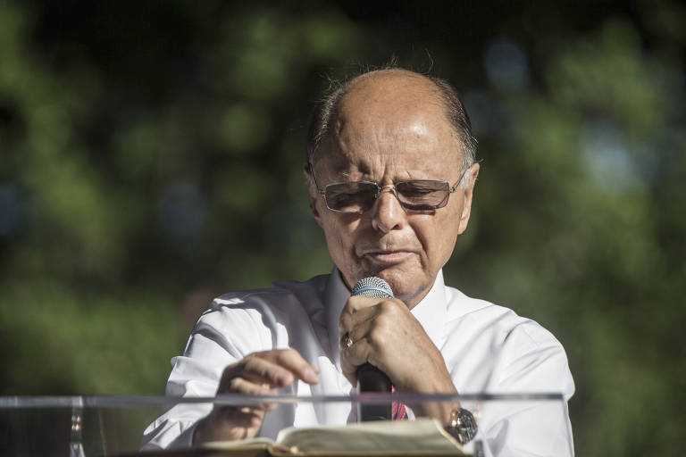 Be_neviani's tweet photo. O caso Digimais e o uso da confiança religiosa como ativo financeiro
Laicidade deve olhar também para CDBs, consignados, fundos e balanços
Banco do bispo Edir Macedo é investigado pela Polícia Federal
Renato Câmara Nigro 
https://t.co/x9XVEfbL1n https://t.co/086yrB6U4F