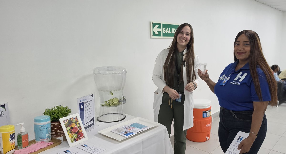 Hengomberd's tweet photo. ➡️ El Departamento de Nutrición del Hospital de Engombe realizó la charla "La Inocuidad Alimentaria e Hidratación para una Vida Saludable", dirigida a pacientes y colaboradores del centro. https://t.co/Db7vsYCPo0