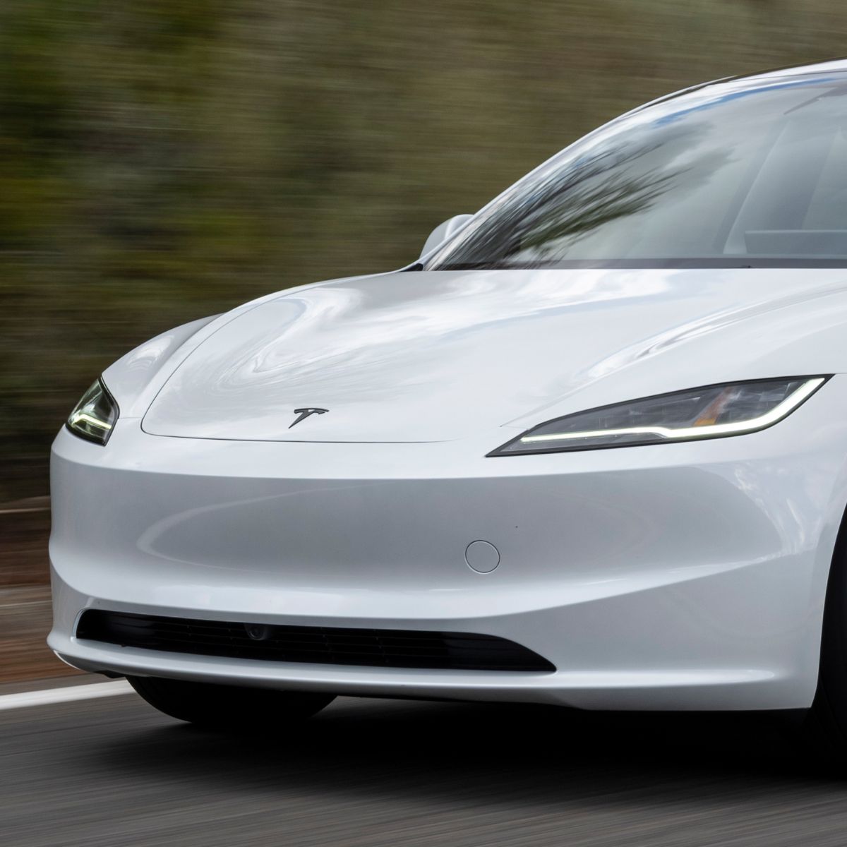 envoythere's tweet photo. Downtown Fort Myers just got its biggest investment in over 30 years, a $100 million project. Montage at Midtown is leasing now, Tesla Model 3 included, booked right from the Envoy app. 🚗 ⚡ https://t.co/8VkeEGQjnY