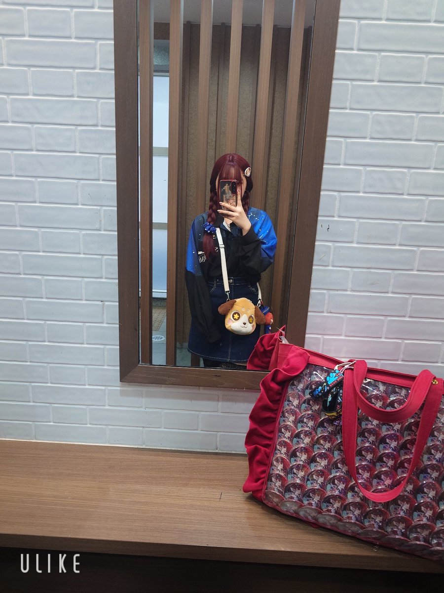 onupuri's tweet photo. @_rui_trhk_ ありがとうございます！
右側の位置にこちらの服装でおります。 https://t.co/oDLfZBqvHD