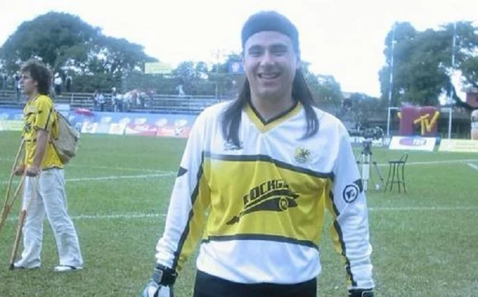 VanDoHalen's tweet photo. Três goleiros melhores que Muslera https://t.co/Kn4rlqFGH1