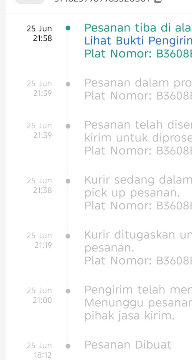 ___fikachu's tweet photo. @hydrangeabluel Kemaren gw co karena diskon malem2, ga liat pengirimannya apa. Instan ternyata dan lgsg dikirim malem itu, sellernya lembur sepertinya 😅. Nyampe sih, tp g enak aje ama kurir nya, akhirnya kasih Tip cash aja ke kurirnya. https://t.co/ARvqDlN898