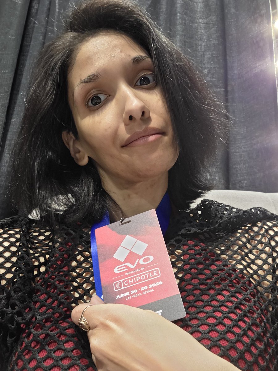 shazzmatazles's tweet photo. @DOATEC_OFFICIAL @oMASTERo #DOA6LR 
@ZakkuRye @nykko28 @leifangs @DJ_Bust_a_Nut93 the exhibition was AMAZING. I am deeply humbled by the opportunity to open for EVO with these magnificent human beings! I AM EXCITED FOR OUR FUTURE, FIGHTERS!  Thank you for massive support, the amazing is just ahead!↔️👊🏼♥️