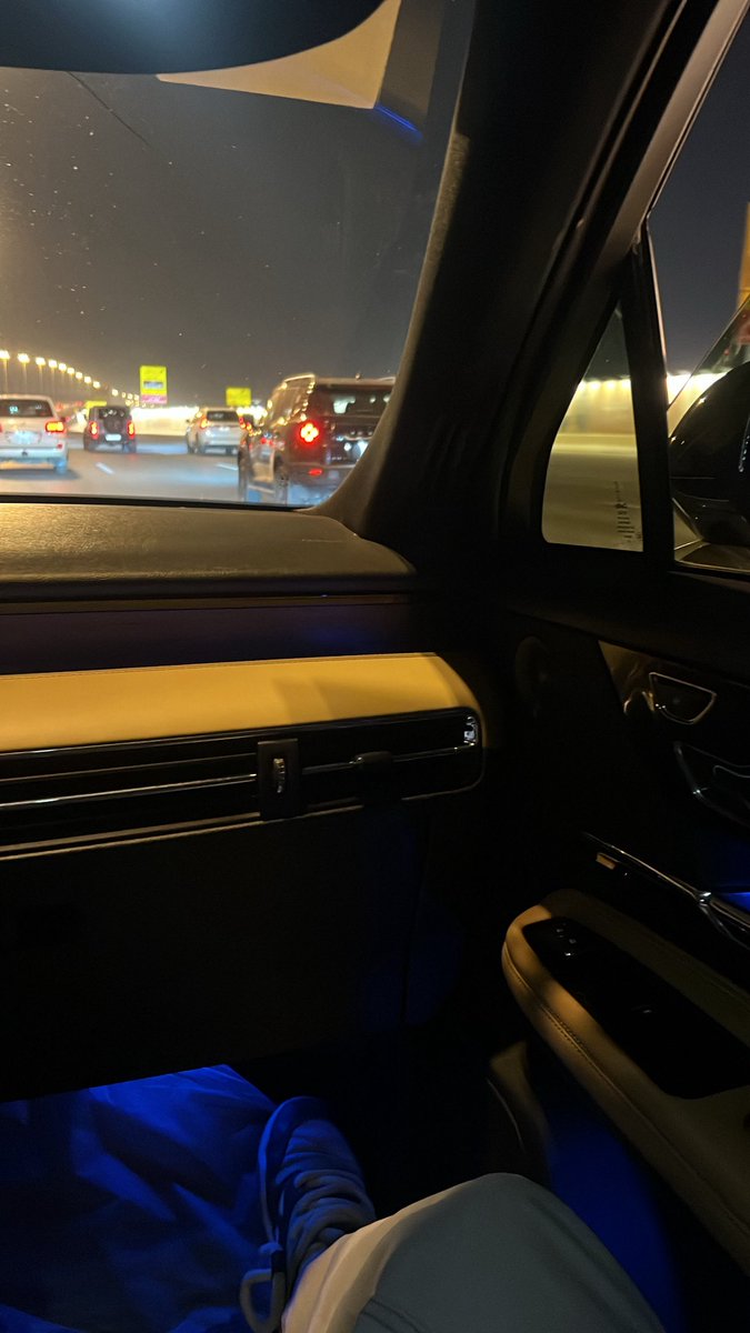 i808t's tweet photo. Friday vibes .🥳🔥 https://t.co/u1uk0Ln9Wb