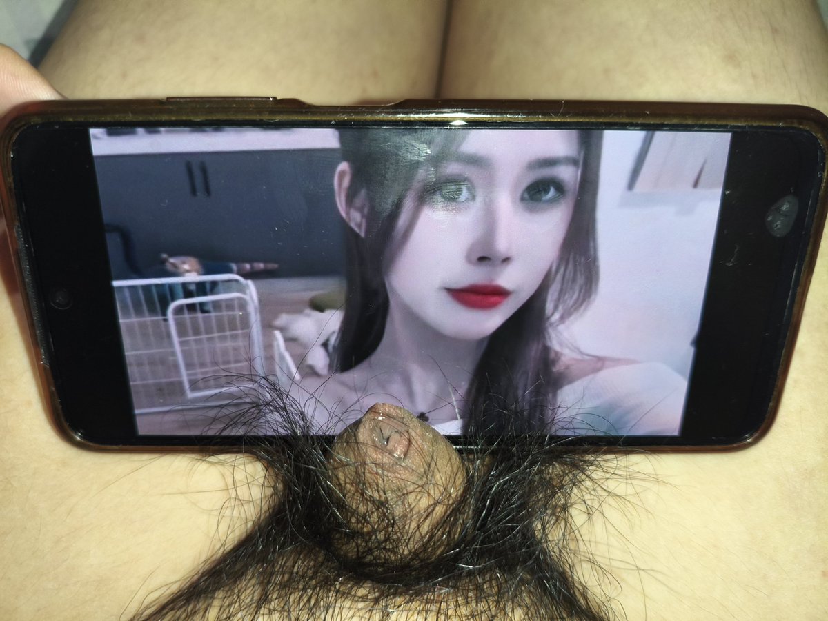 julia121129's tweet photo. 挑战小鸡和100位美女合照（16/100） https://t.co/hqgplCq33m