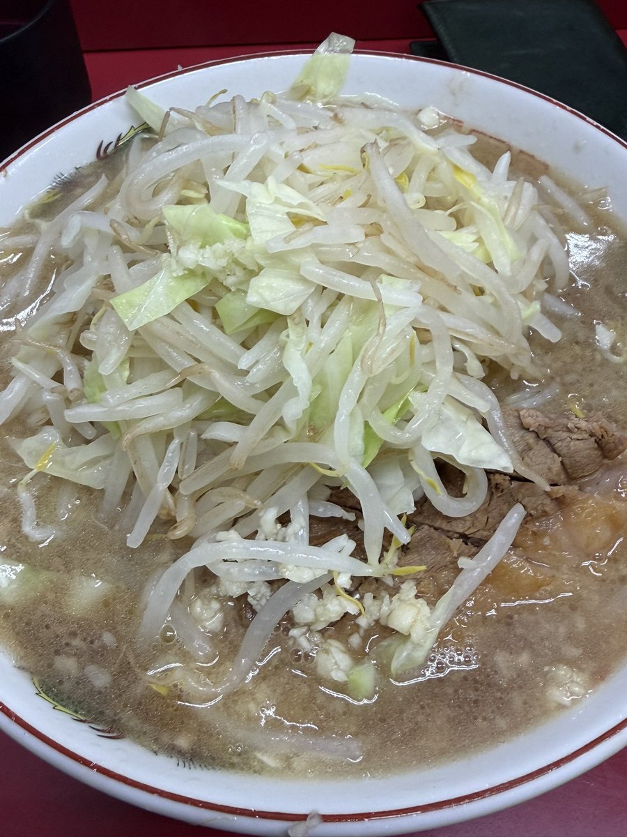 henrobicycle's tweet photo. 昨夜のディナーは川崎二郎。
生ニンニクと塩分で喉が渇くし、トイレが近くなるのはお約束。でも美味しいからまた食べてしまう😅 https://t.co/vJKCgFexWs