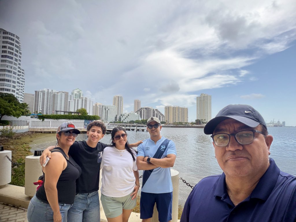 vhebfutbol's tweet photo. Miami 🇺🇸 https://t.co/y7ZSGnmTh9